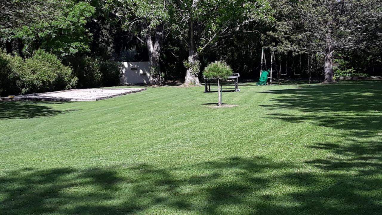 Le Mas Des Vergers Salon-de-Provence Buitenkant foto